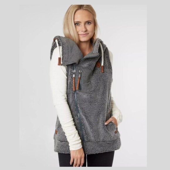 WANAKOME Kira Sherpa Hooded Vest Asymmetric Zip Wool Blend Grey Women's Small - Picture 1 of 16